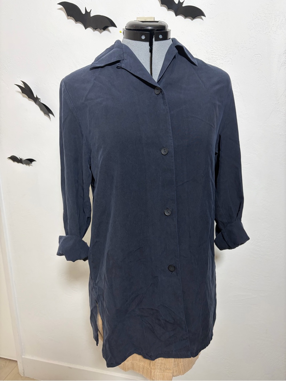 100% Silk Classic Navy Button-Down Shirt - Women